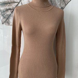 SOUK Cream/Tan Designer Turtleneck